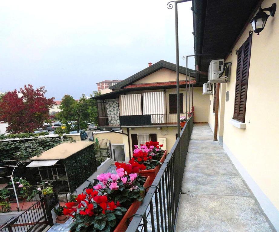 La Casa Di Margit Apartman Nova Milanese Kültér fotó